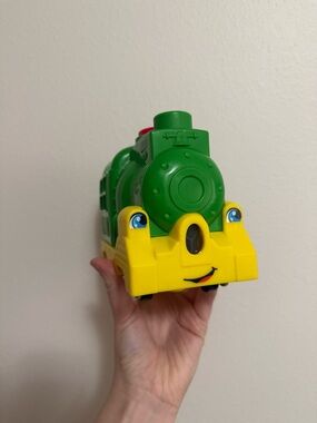 Fisher-Price Little People Train